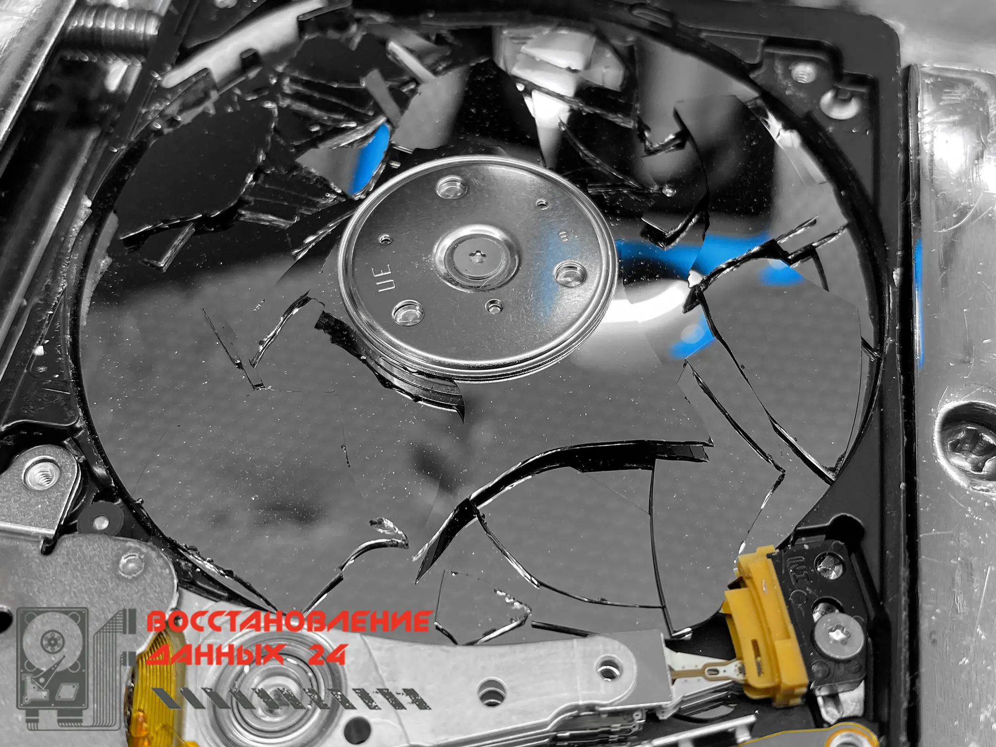 Жесткий диск Seagate ST1000LM035 - разбита верхняя пластина!
